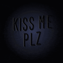 "Kiss Me Plz" T-shirt